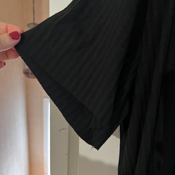 H&M Black Boxy T-Shirt - Picture 4 of 5